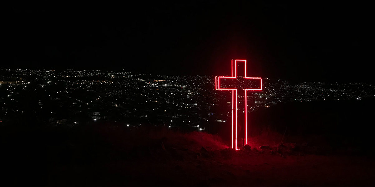 15 Popular Christian Songs About the Cross and Jesus' Resurrection